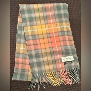 NWOT Made in Ireland McKennas Antique Buchanan 100% Lambswool Plaid Scarf